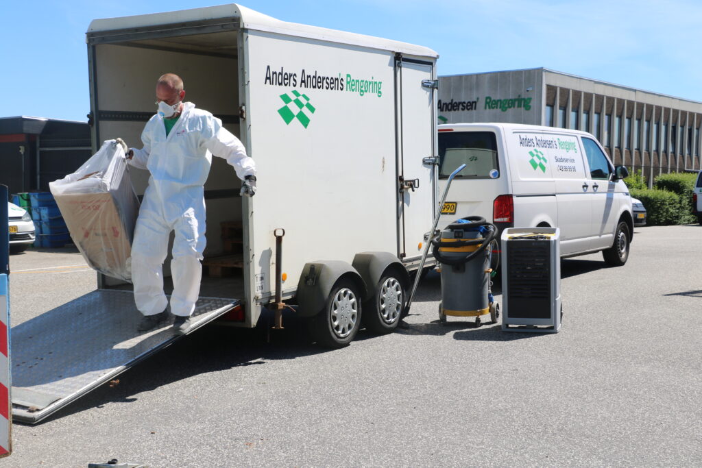 Skadeservice af Anders Andersens Rengøring