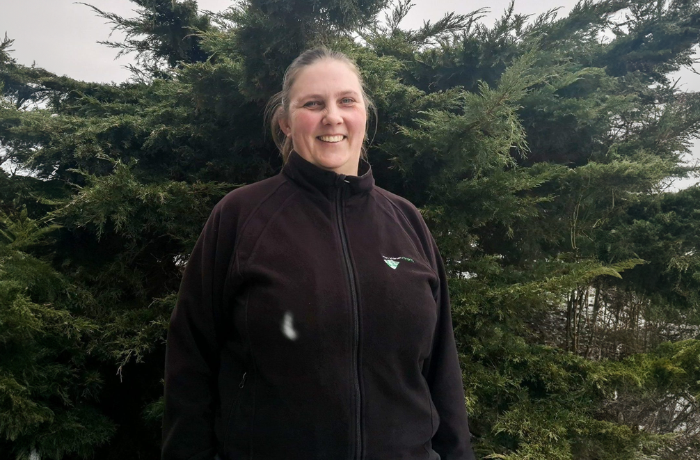 Medarbejderen Maria fra Anders Andersens Rengøring.