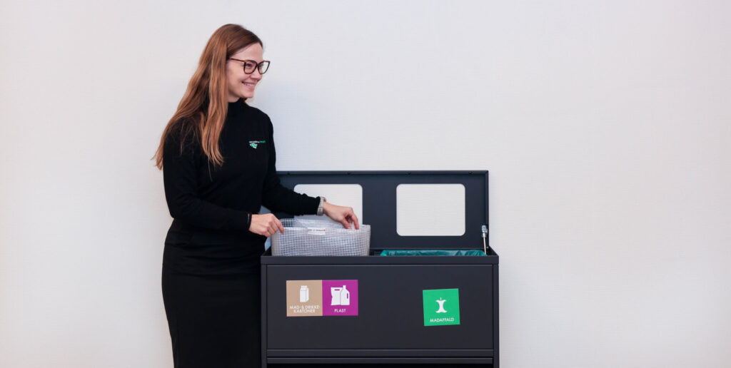 Nyt affaldssorterings system på initiativ af Melanie, der skal skabe mindre spild af ressourcers.